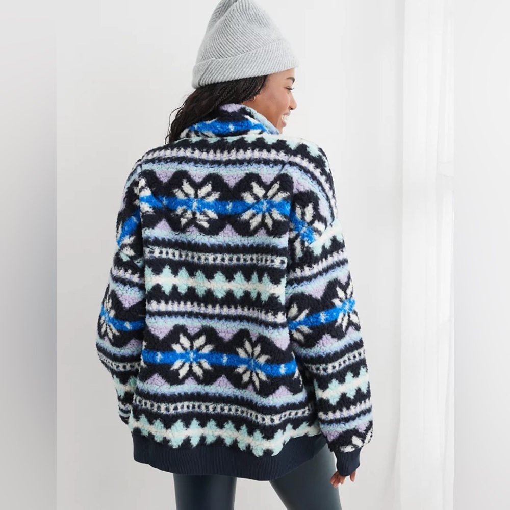 Aerie Hometown Holiday Quarter Zip Sweatshirt